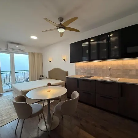 アパート Castle 7 *